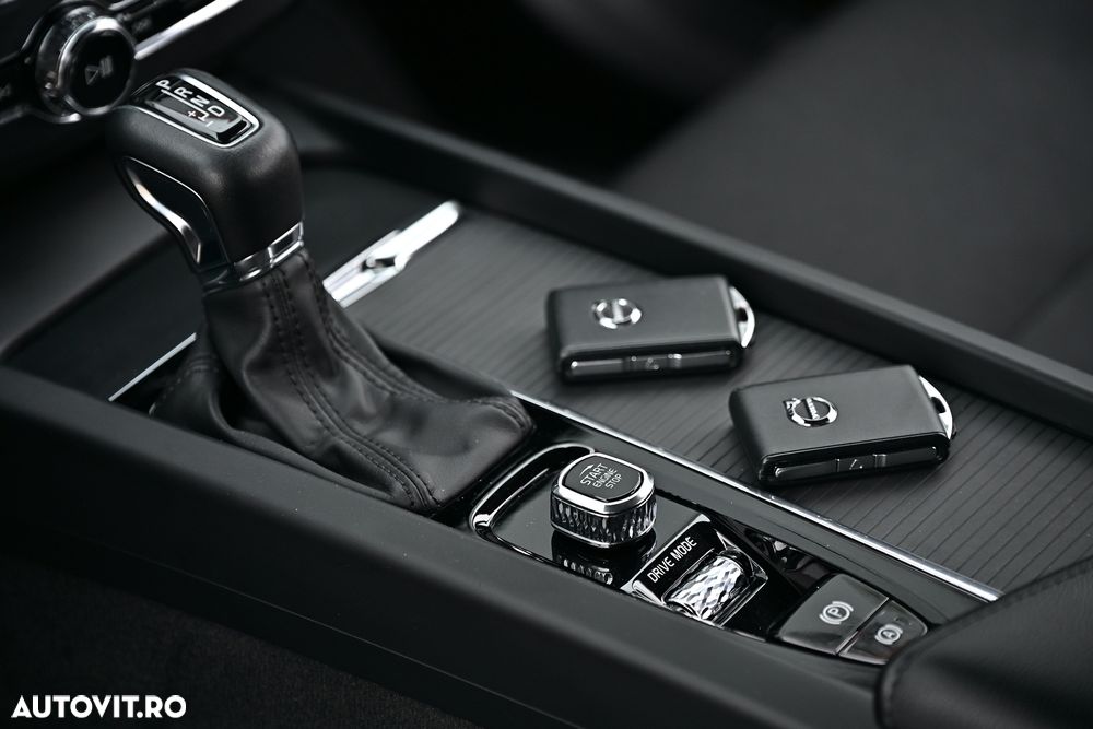 Volvo XC 60 D4 AWD Geartronic Momentum - 10