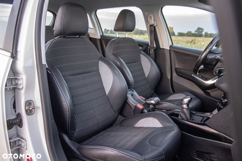 Peugeot 2008 PureTech 110 Stop&Start Allure - 19