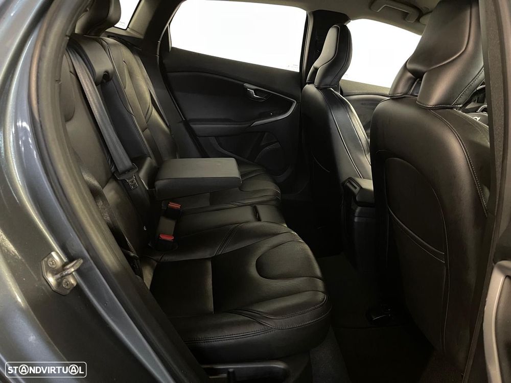 Volvo V40 1.6 D2 Momentum - 16