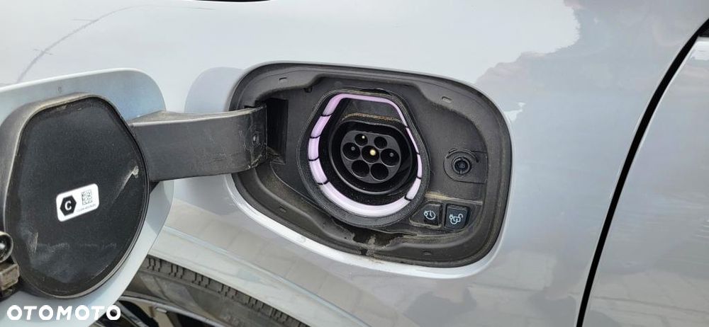Ford Kuga 2.5 Duratec PHEV ST-LINE - 8