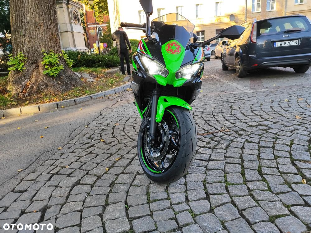 Kawasaki Ninja - 4