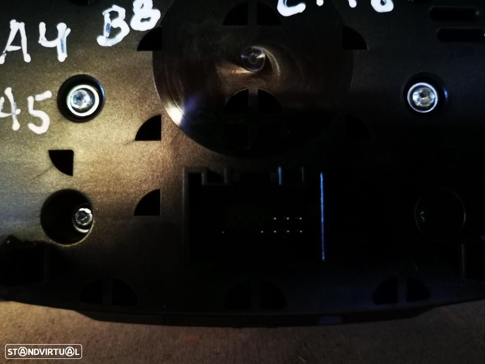 AUDI A4 B8 / A5 CONSOLA NAVEGAÇÃO - Z148 - 5