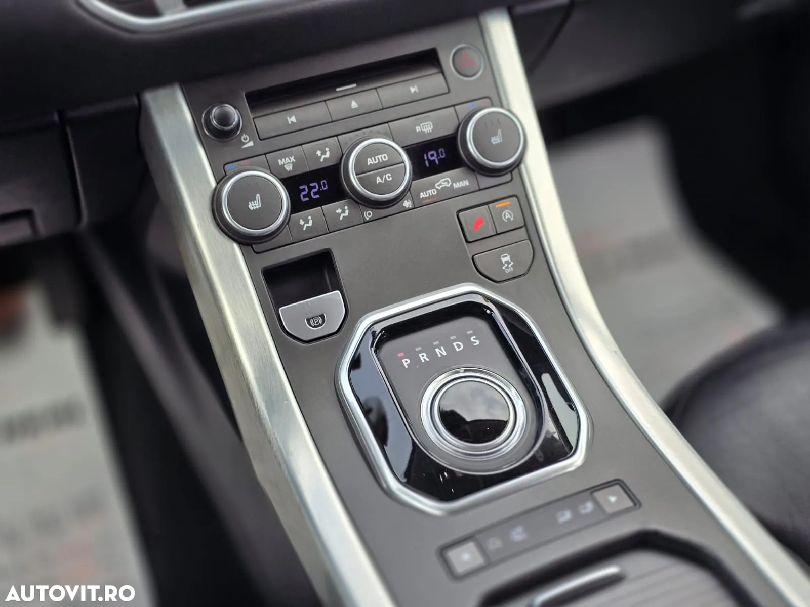 Land Rover Range Rover Evoque - 19