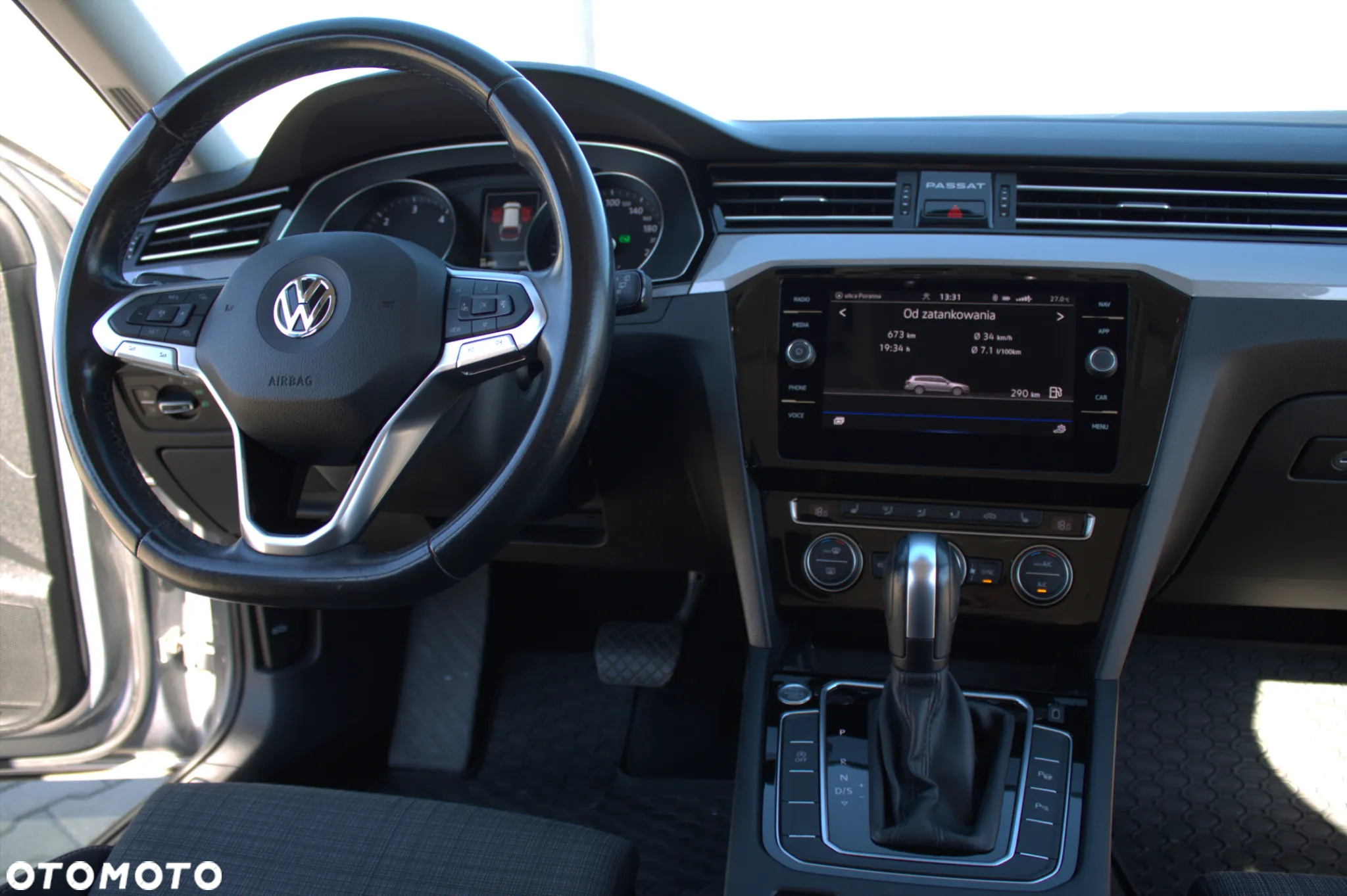 Volkswagen Passat Variant 2.0 TDI SCR DSG Business - 26