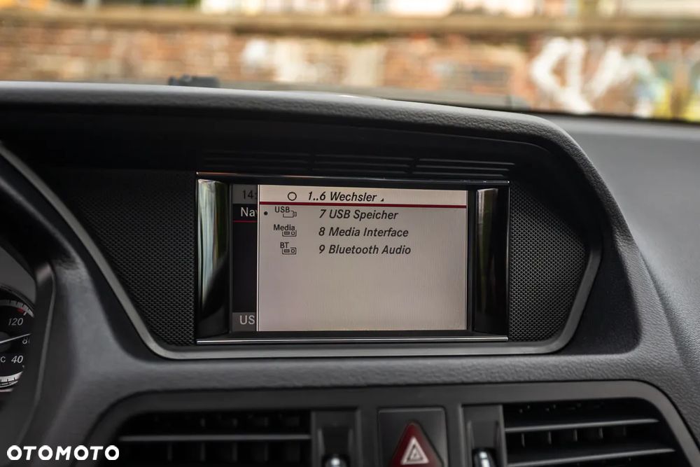 Mercedes-Benz Klasa E - 32