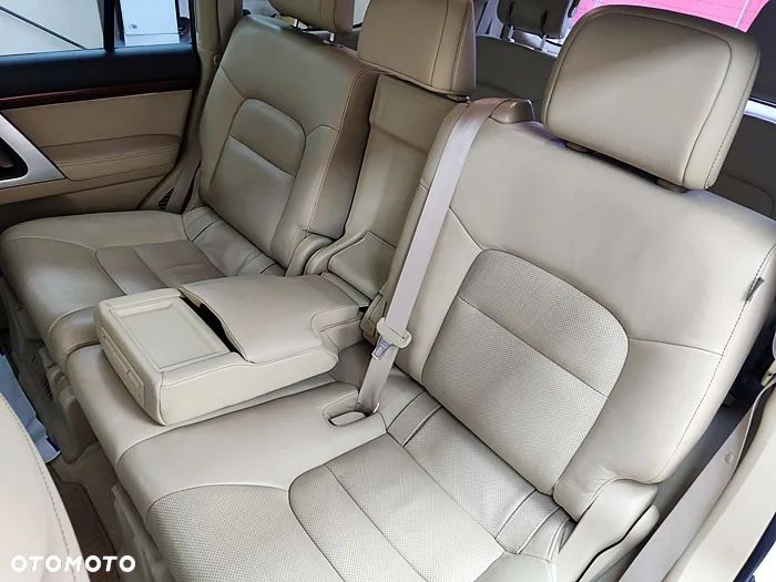 Toyota Land Cruiser LC 4.6 V8 Limited 7os - 34