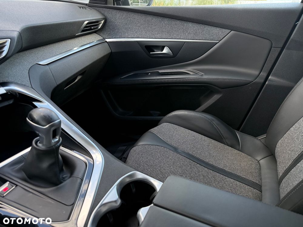 Peugeot 5008 BlueHDI 150 Stop & Start Allure - 24