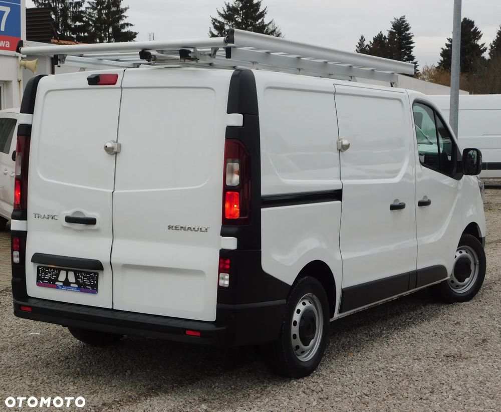 Renault TRAFIC - 2