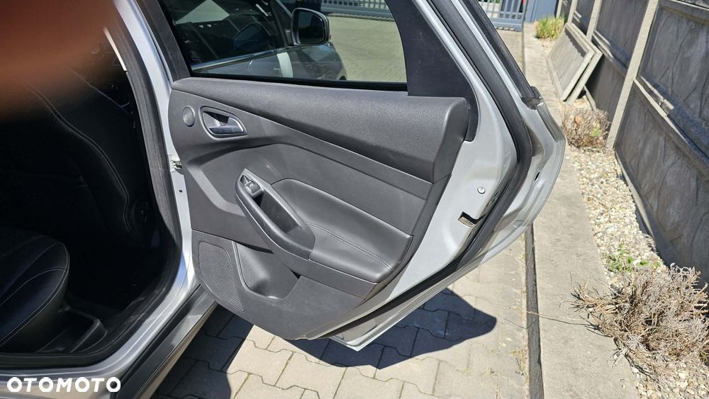 Ford Focus 1.6 TDCi DPF Titanium - 23