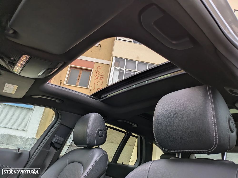 Mercedes-Benz C 300 BlueTEC Hybrid AMG Line - 12