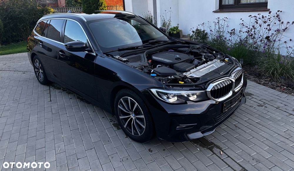 BMW Seria 3 318d MHEV Sport Line - 4
