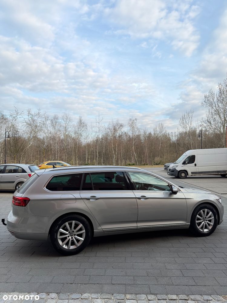 Volkswagen Passat - 17