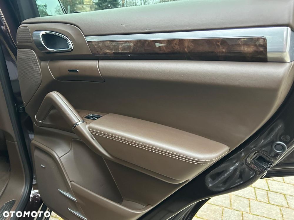 Porsche Cayenne S Diesel - 26