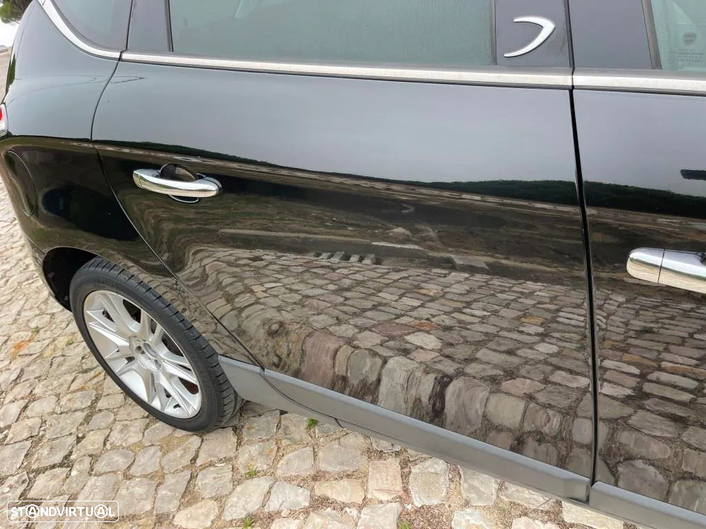 Lancia Delta 1.6 M-Jet Platino - 17