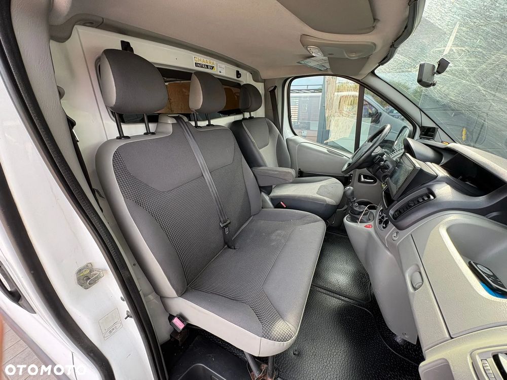 Renault Trafic 2.0 dCi limatyzacja Elektryczne Szyby Gwarancja - 10