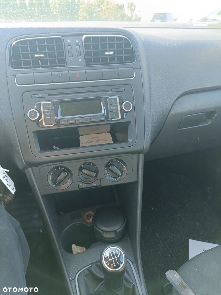 Volkswagen Polo - 11