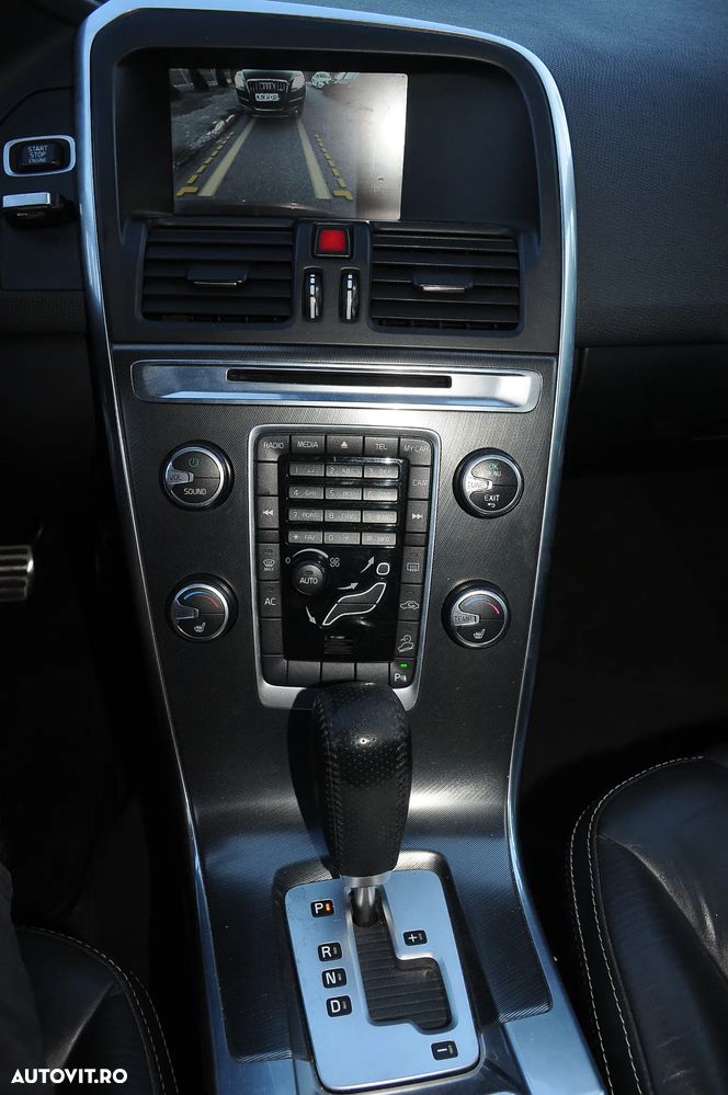 Volvo XC 60 D4 AWD Rdesign - 10