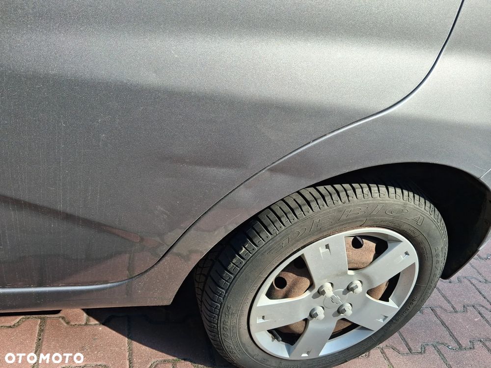 Chevrolet Aveo - 5