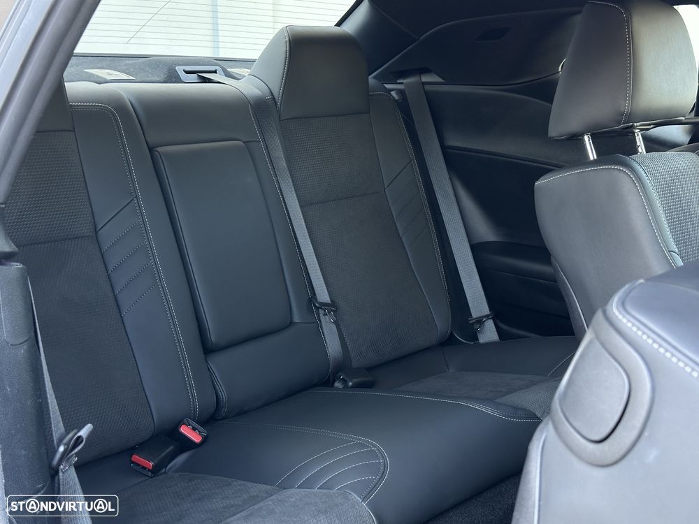 Dodge Challenger - 31