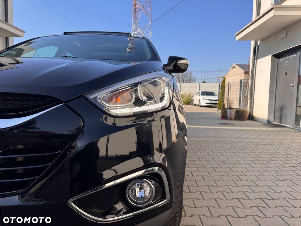 Hyundai ix35 1.7 CRDi 2WD blue Finale Gold - 17