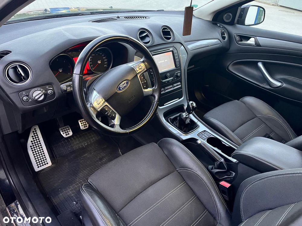 Ford Mondeo 2.0 TDCi Champions Edition - 11