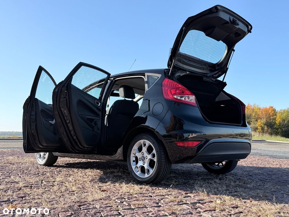 Ford Fiesta 1.25 Titanium - 31