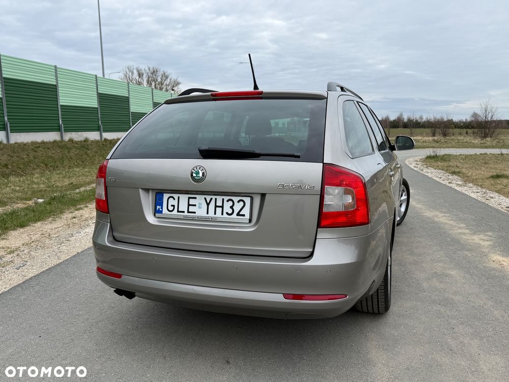 Skoda Octavia 1.4 TSI Family DSG - 20