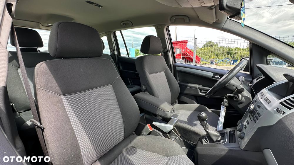 Opel Zafira 1.8 Sport - 31
