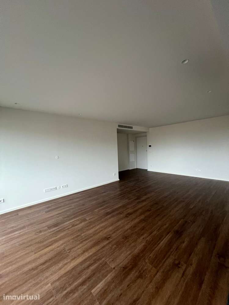 Apartamento t2, para arrendar, mobilado,   lugar garagem duplo, METRO - Grande imagem: 3/29