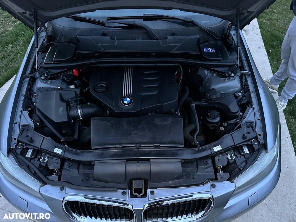 BMW Seria 3 320d DPF Aut. - 21