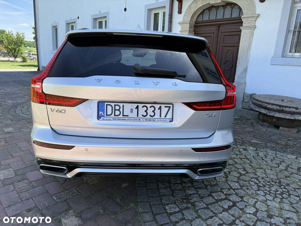 Volvo V60 T4 Geartronic R-Design - 17