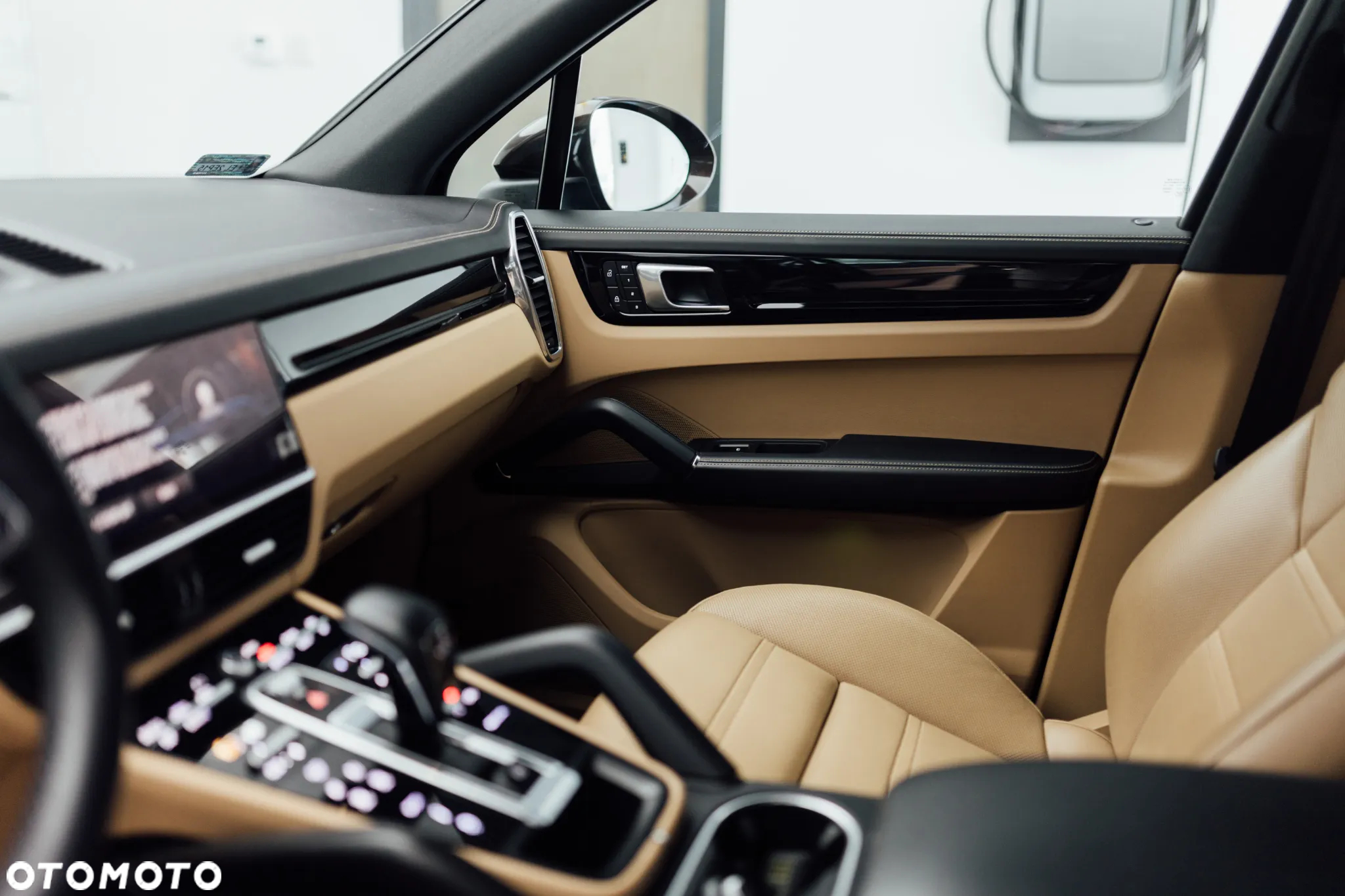 Porsche Cayenne Standard - 19
