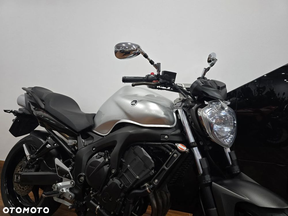 Yamaha FZ6 - 7