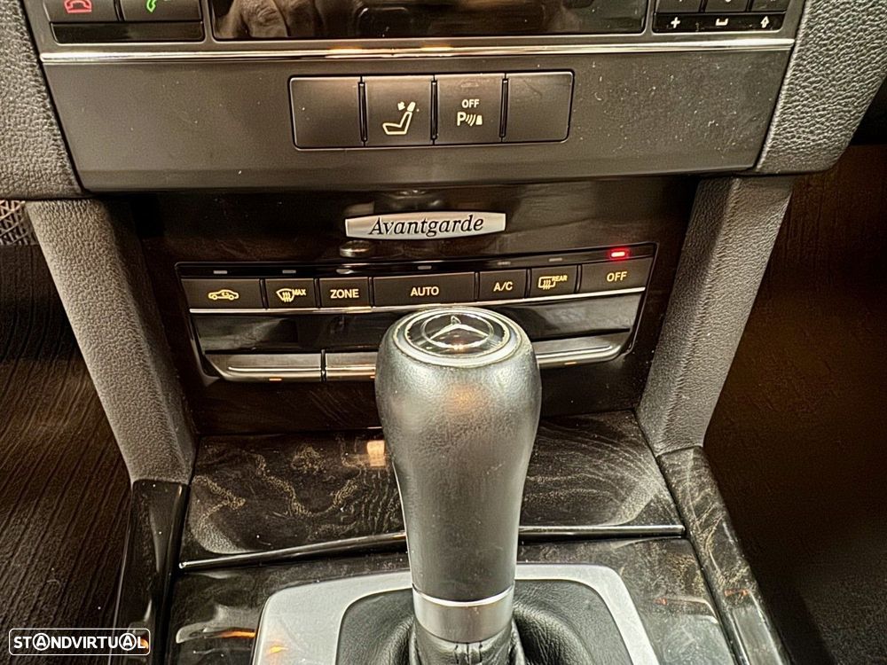 Mercedes-Benz E 250 BlueTEC Avantgarde Auto - 17
