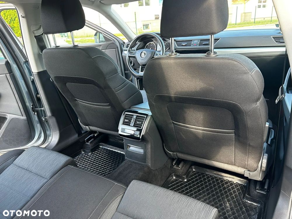 Skoda Superb 2.0 TDI Ambition - 10
