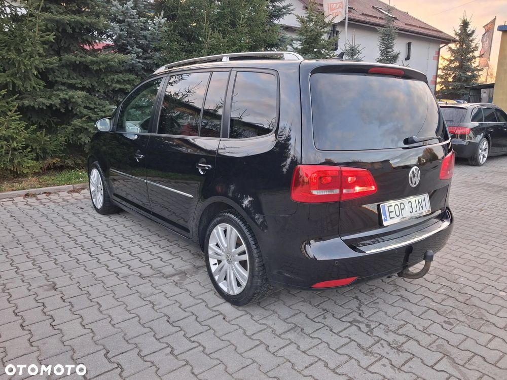 Volkswagen Touran 2.0 TDI Highline DSG - 16