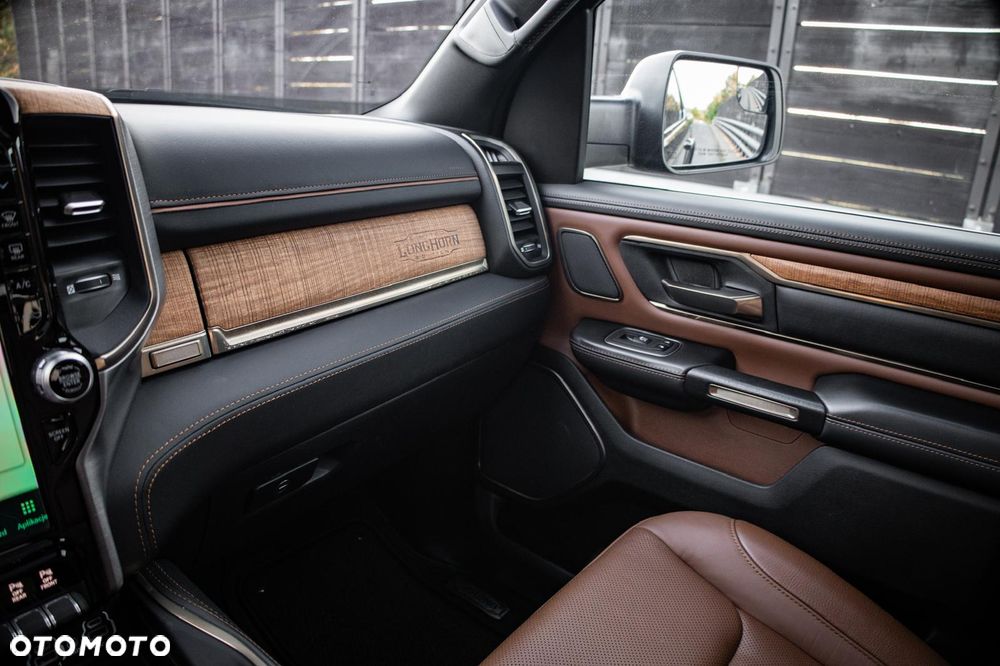 RAM 1500 5.7 Crew Cab Longhorn - 21