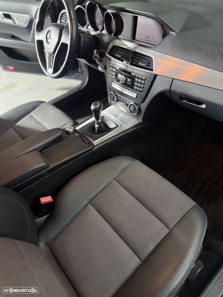Mercedes-Benz C 220 Station CDI DPF (BlueEFFICIENCY) Avantgarde - 16