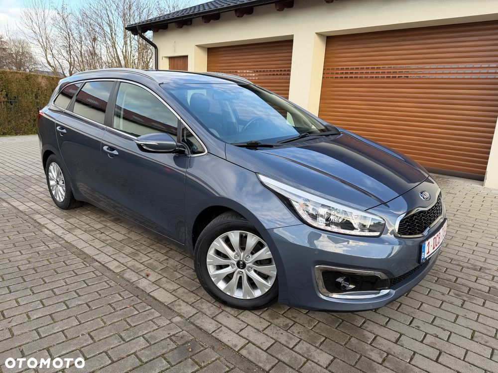 Kia Ceed - 25