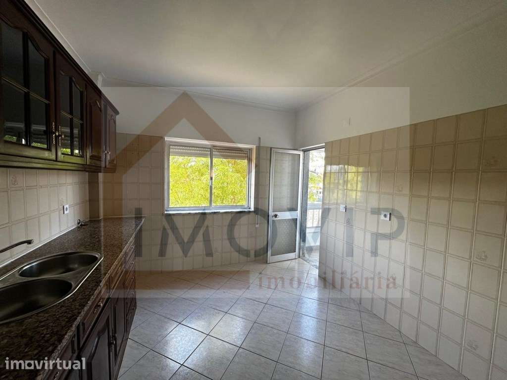 Apartamento T2 Pinhal Novo- zona central - Grande imagem: 3/28