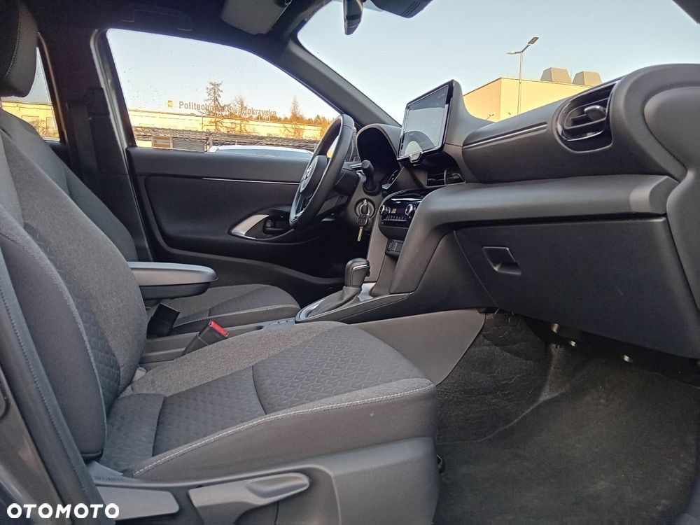 Toyota Yaris Cross Hybrid 1.5 Comfort - 27