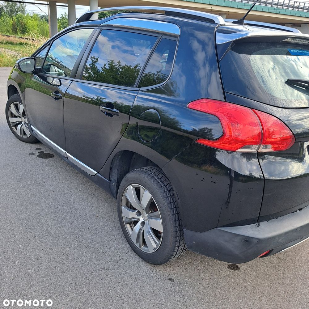 Peugeot 2008 - 5