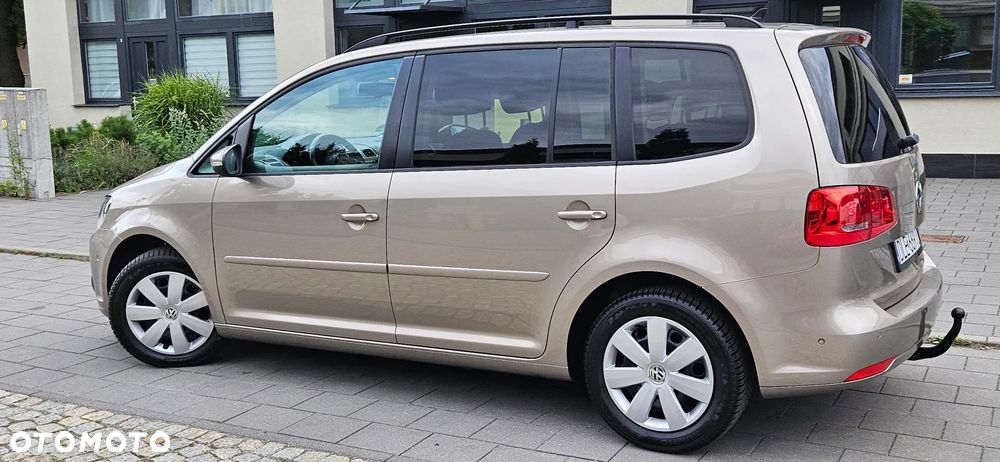 Volkswagen Touran 1.6 TDI DPF BlueMot Comfortline - 20