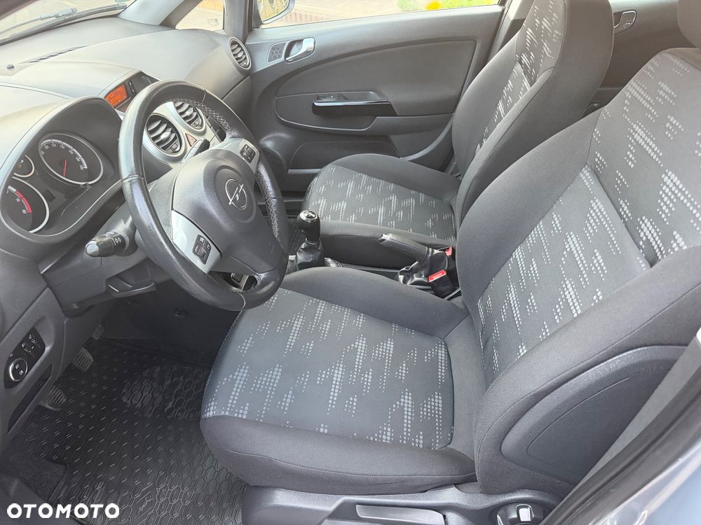 Opel Corsa 1.4 16V Satellite - 14