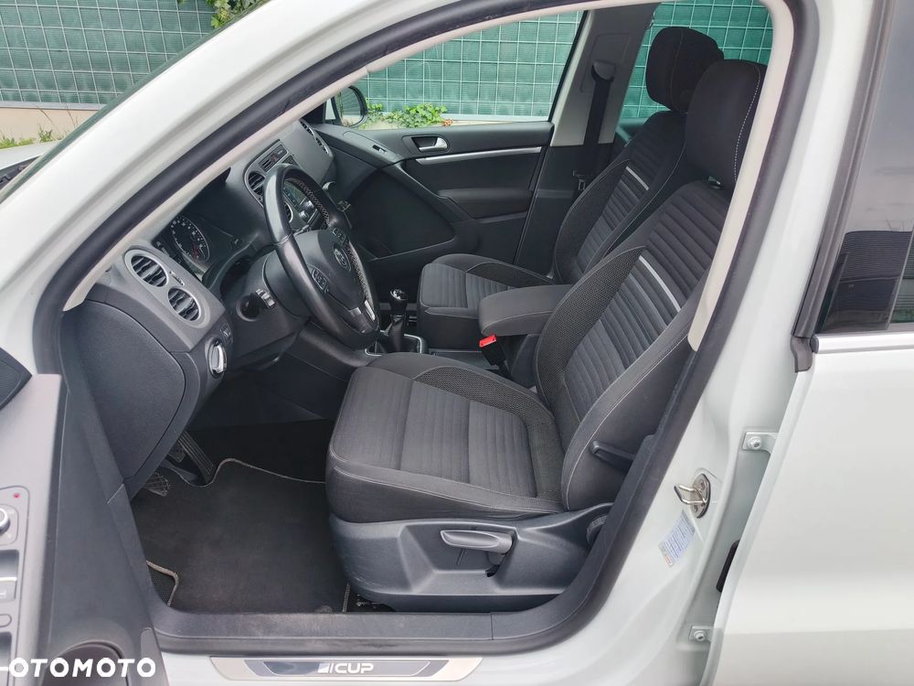 Volkswagen Tiguan 2.0 TDI DPF BlueMotion Technology Cup Sport & Style - 9