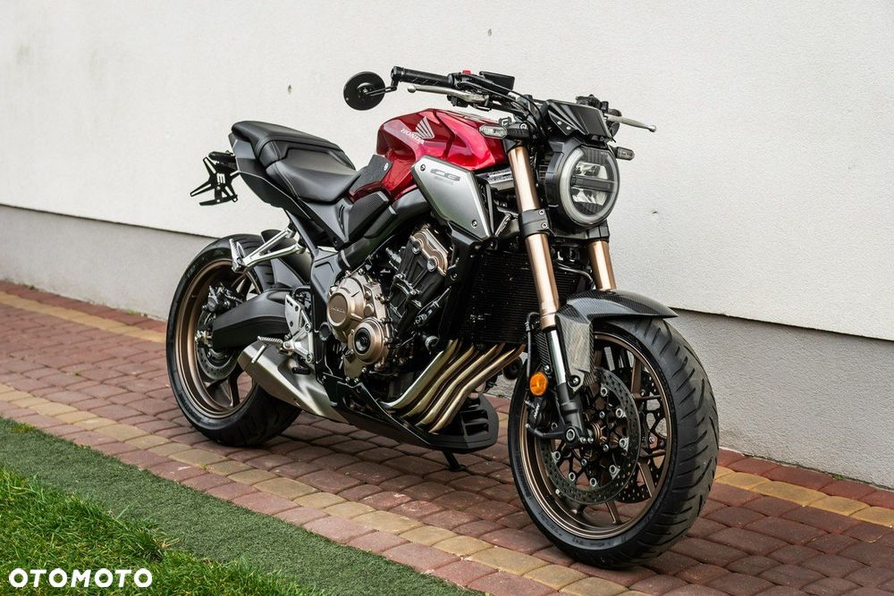 Honda CB - 1