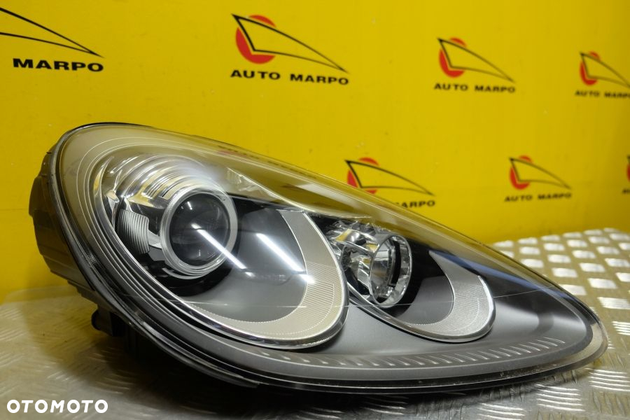 PORSCHE CAYENNE 2011- REFLEKTOR LAMPA ZWYKŁA R USA - 6