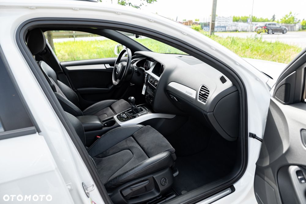 Audi A4 Avant 2.0 TFSI quattro S line Sportpaket - 23
