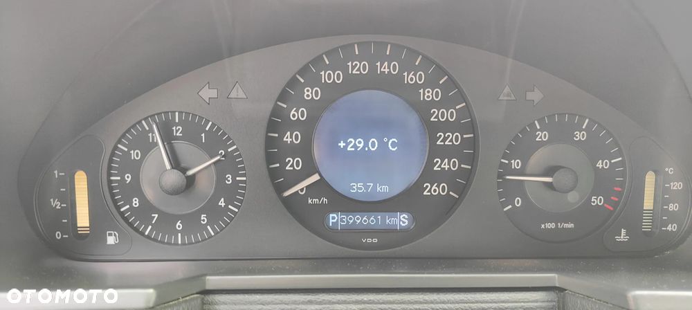 Mercedes-Benz Klasa E 320 CDI Classic DPF - 24