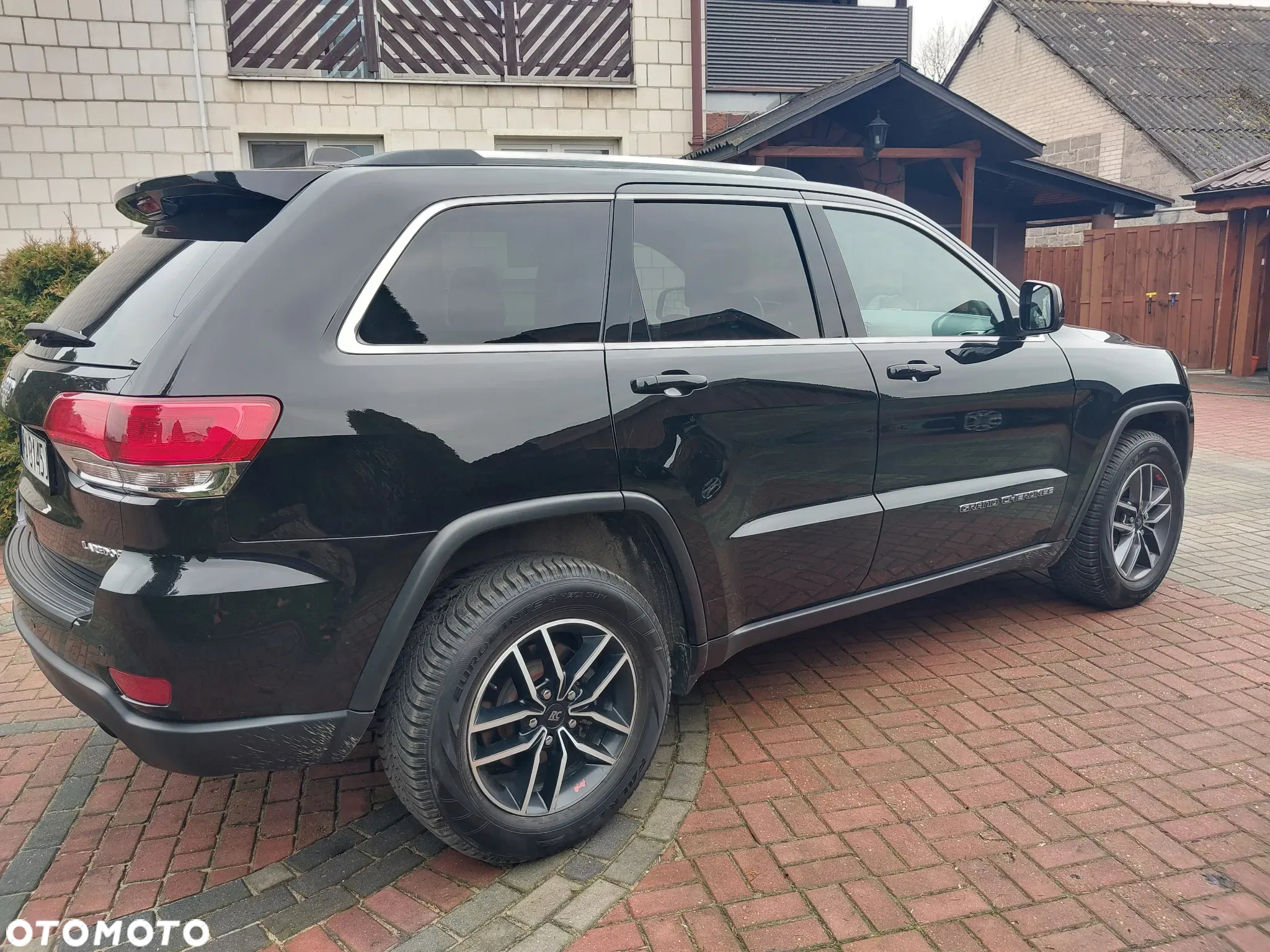 Jeep Grand Cherokee - 10